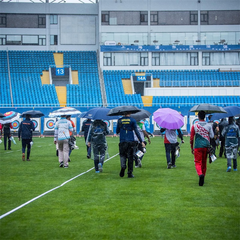 Shanghai Hyundai Bogenschießen Weltmeisterschaft bei den heftigen Regenfällen